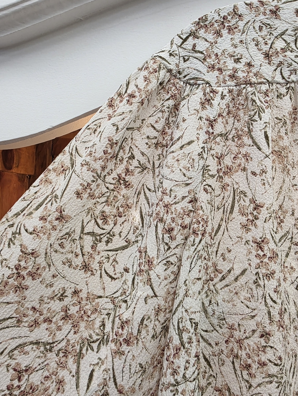 RW&CO Floral Tie Neck Blouse | Size Large | Romantic Boho Lightweight Top - Picture 4 of 16
